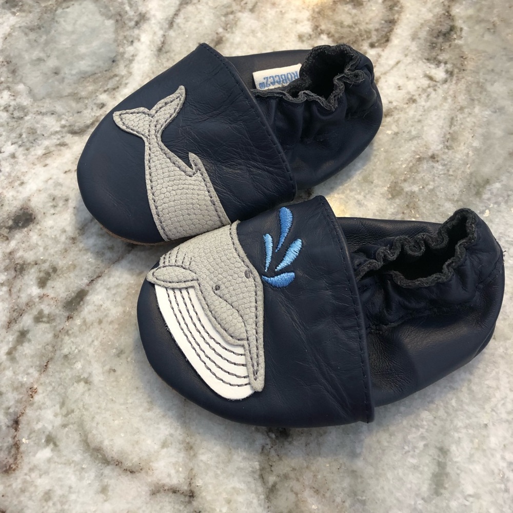 🐳  Robeez soft /soled baby shoes🐳